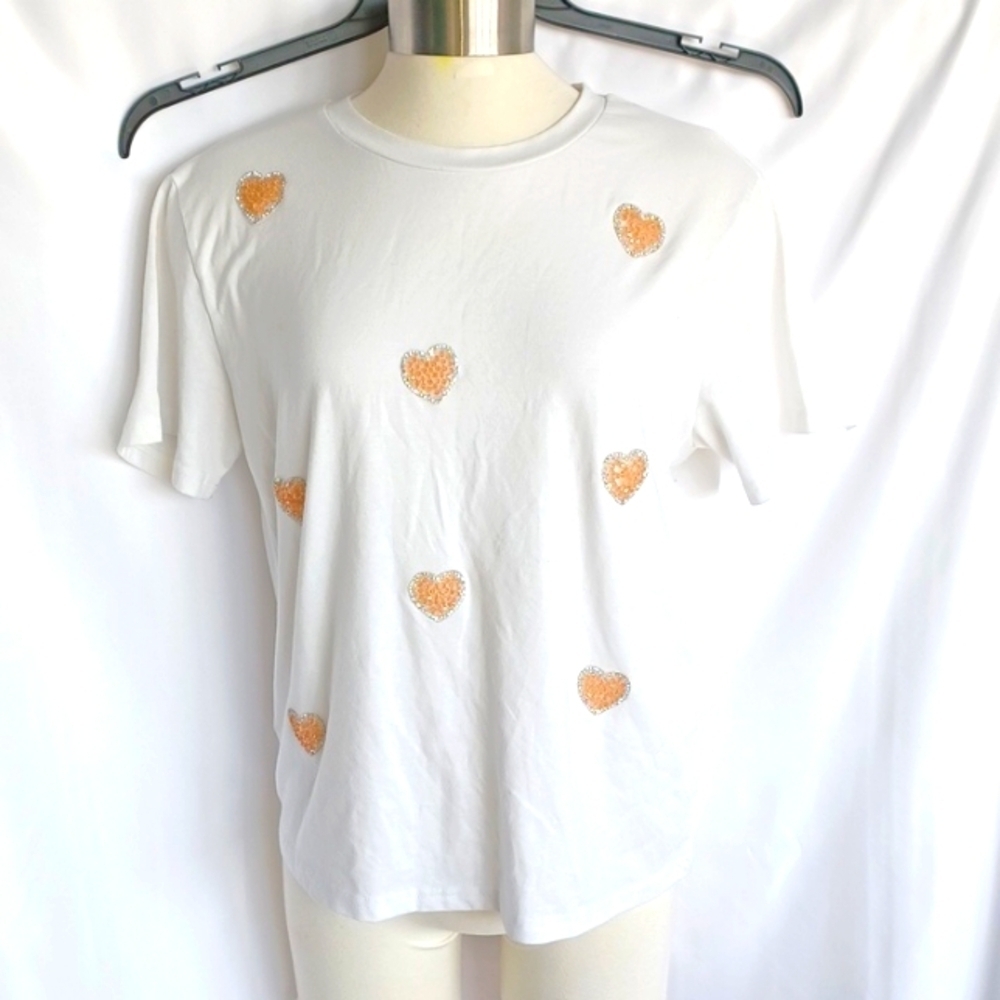 Onetwelfth Stylish White Tee with Pink/peach Heart Accents, Sz L, 20" PTP, 22" L